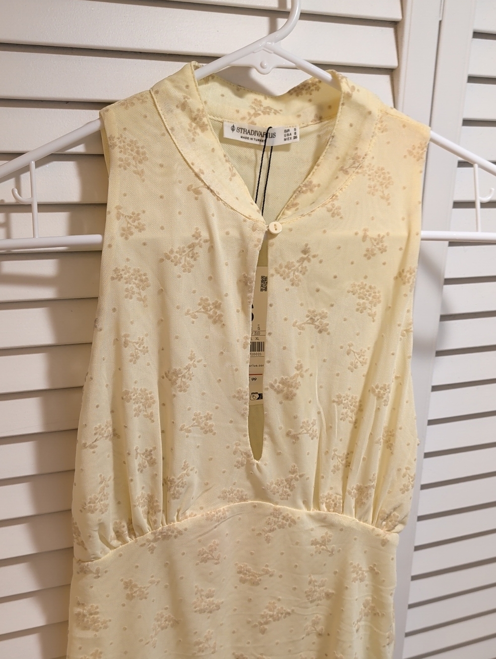 Stradivarius Pale Yellow Floral Sleeveless Tank Top